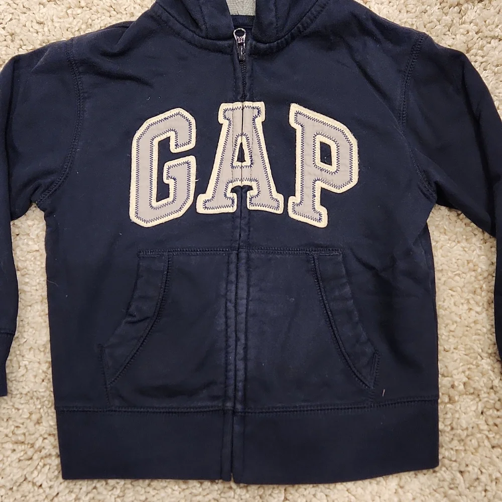Gap Boys Zip Up Hoodie size XS 4-5
